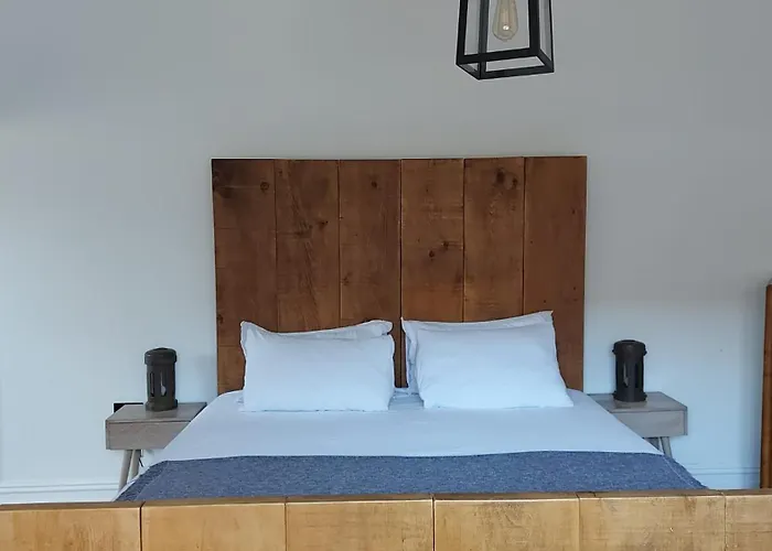 Superking Size City Centre En-Suite Room + Parking
