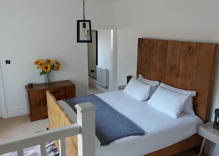 Superking Size City Centre En-Suite Room + Parking